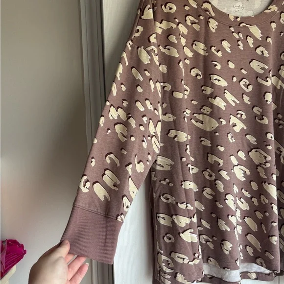 Wonderly Mauve and Cream Leopard Print Long Sleeve Top - Picture 2 of 5